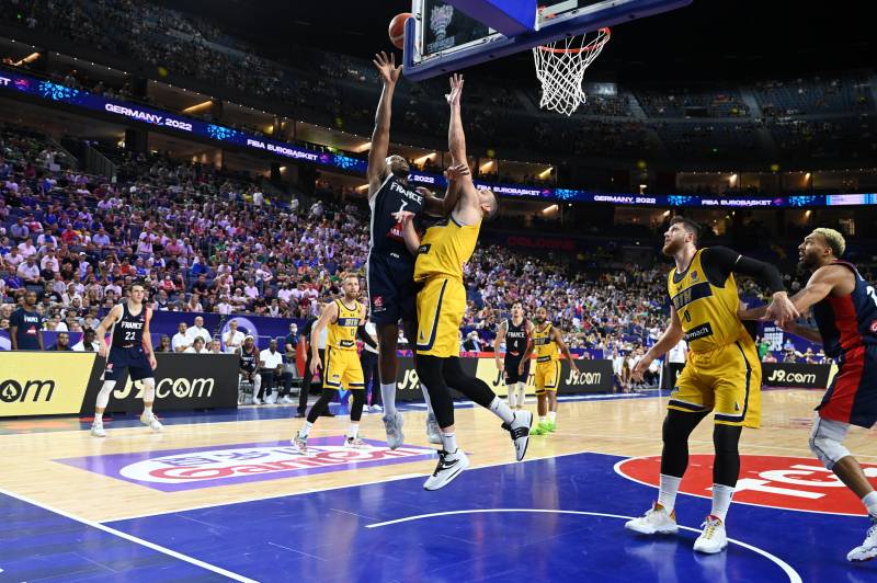 Yabusele, doublement décisif